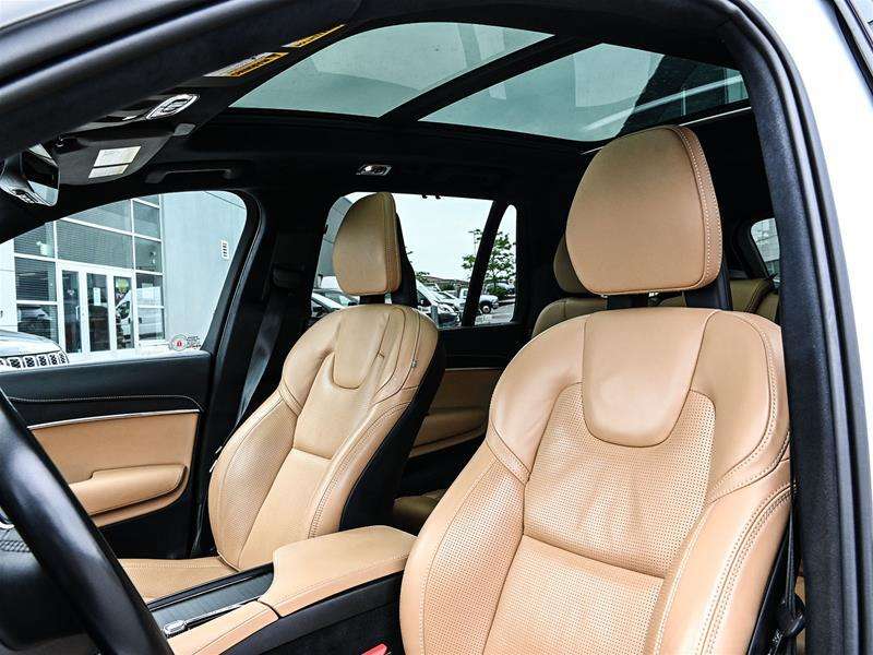 2021 Volvo XC90 thumb 11