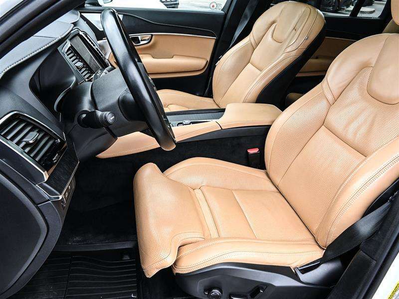 2021 Volvo XC90 thumb 14
