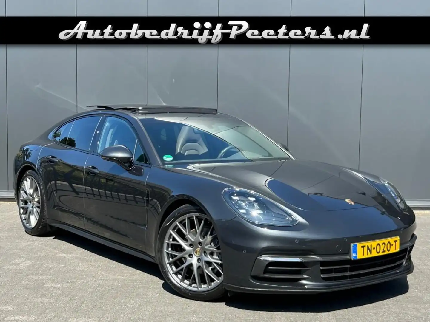 Porsche Panamera 3.0 4 331pk 1e eigenaar P-dak Carplay Luchtvering Gris - 1