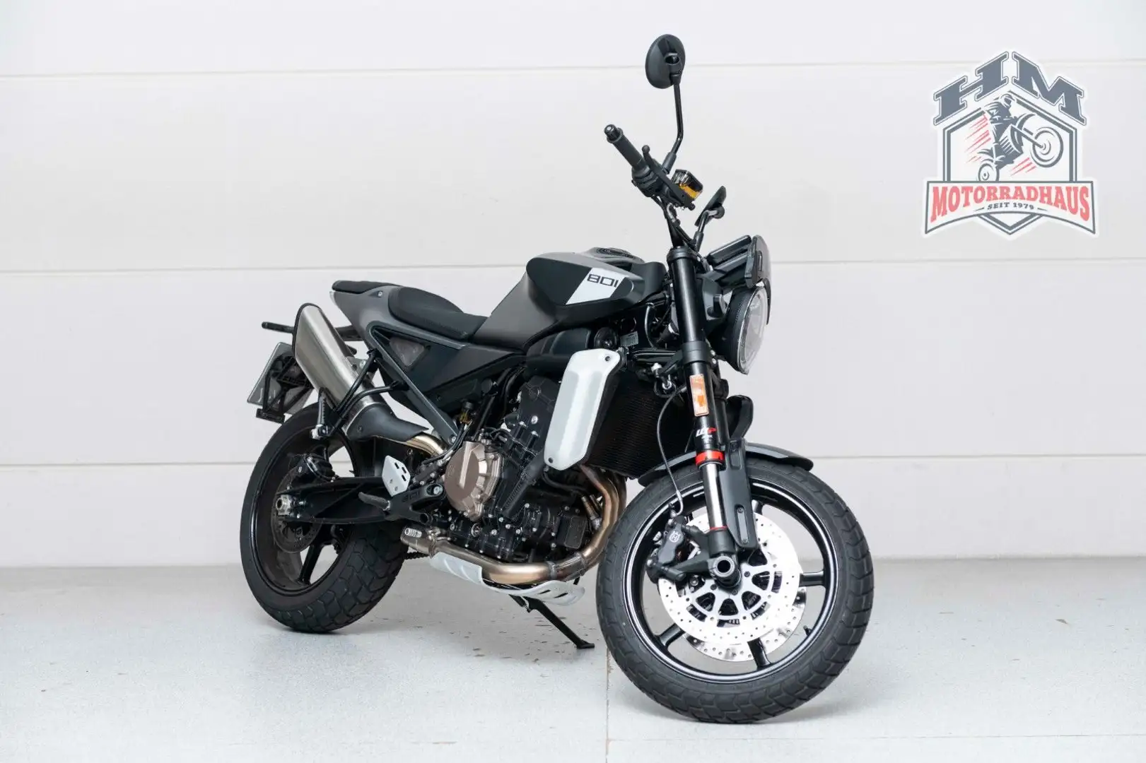 Husqvarna Svartpilen 801 - 2