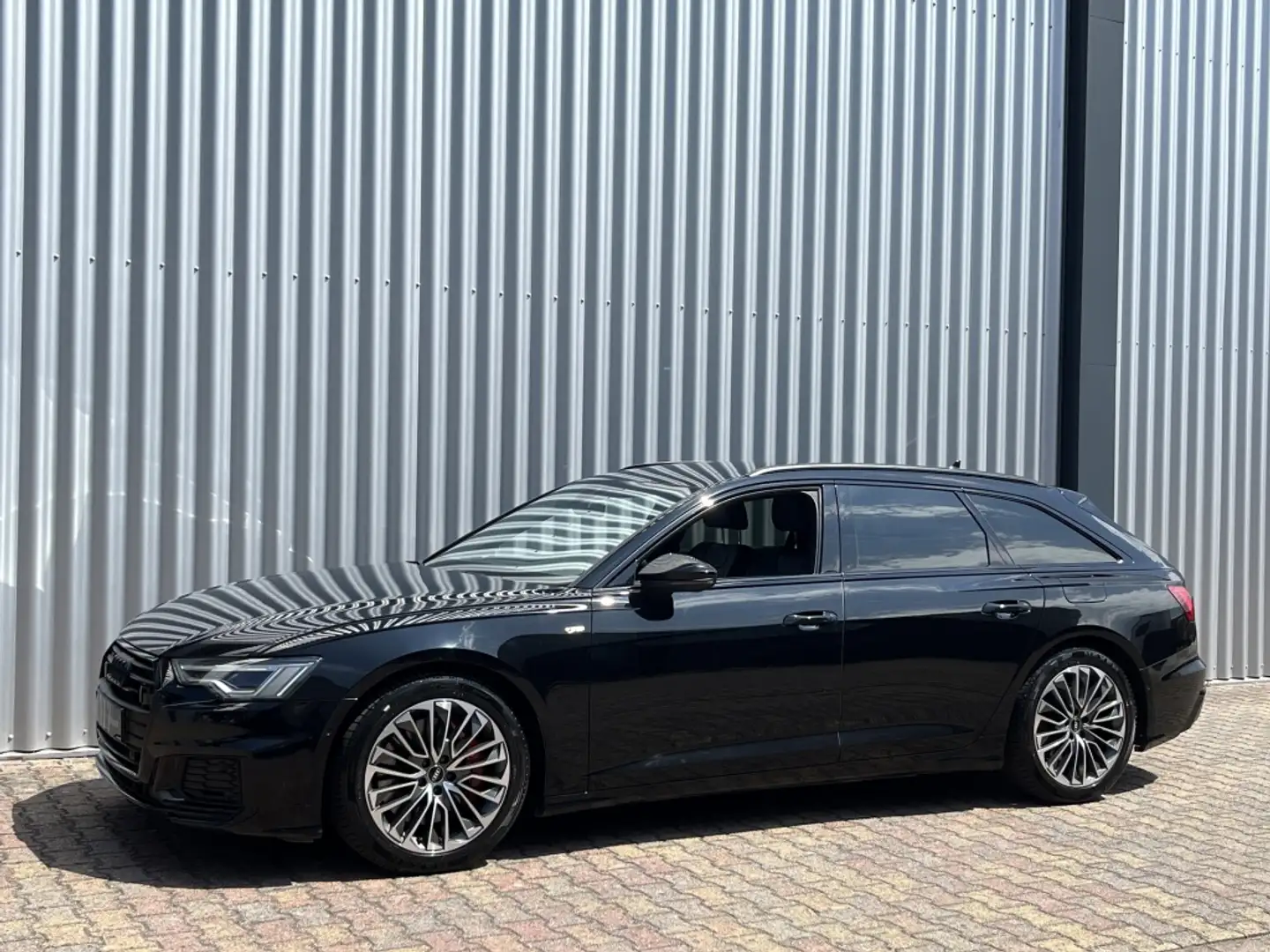 Audi A6 Avant 55 TFSI e quattro Competition S-Line | Sport Zwart - 2