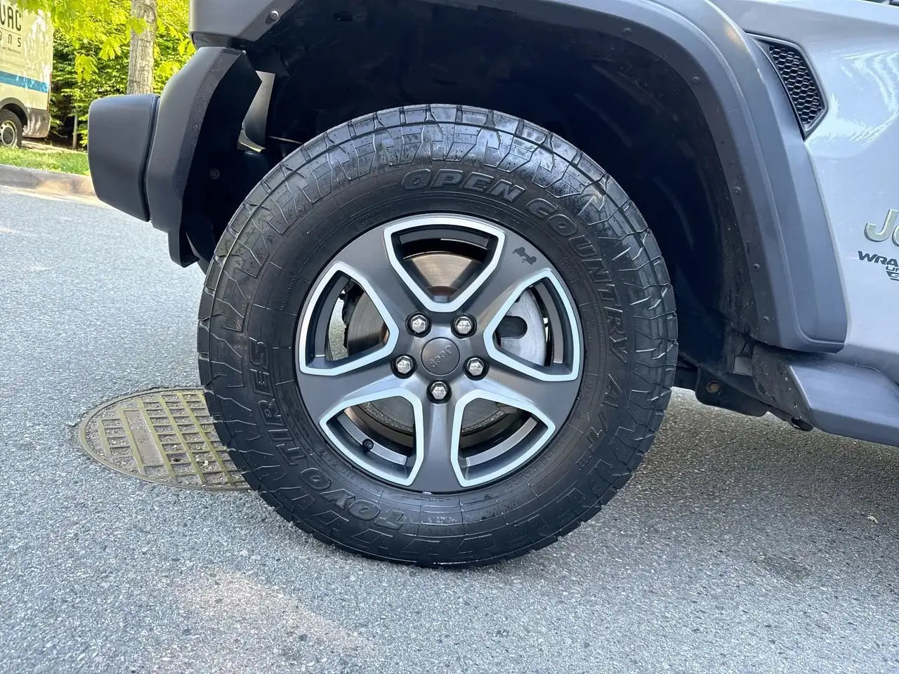 Jeep Wrangler снимка Jeep Wrangler