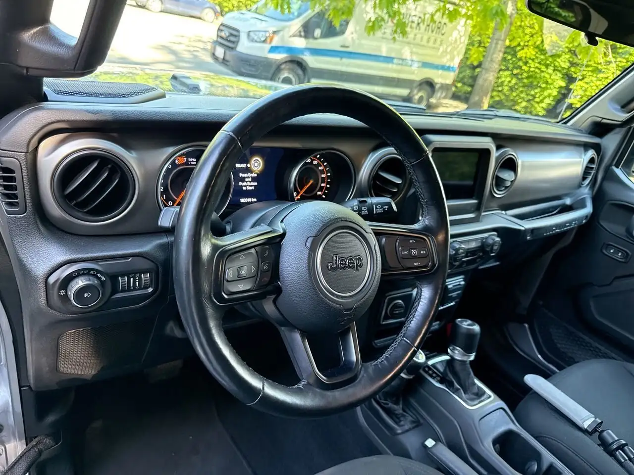 Jeep Wrangler снимка Jeep Wrangler