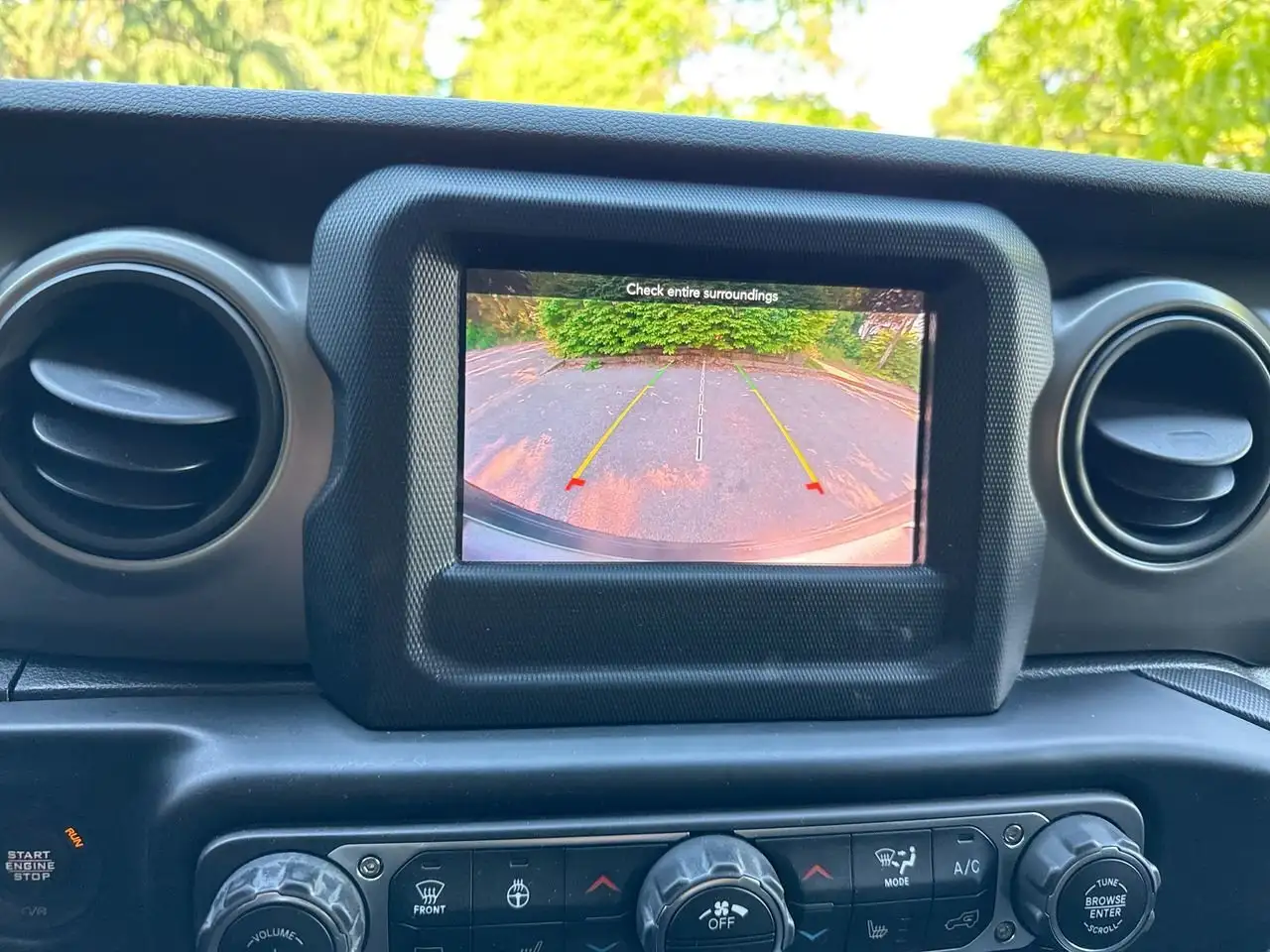 Jeep Wrangler снимка Jeep Wrangler