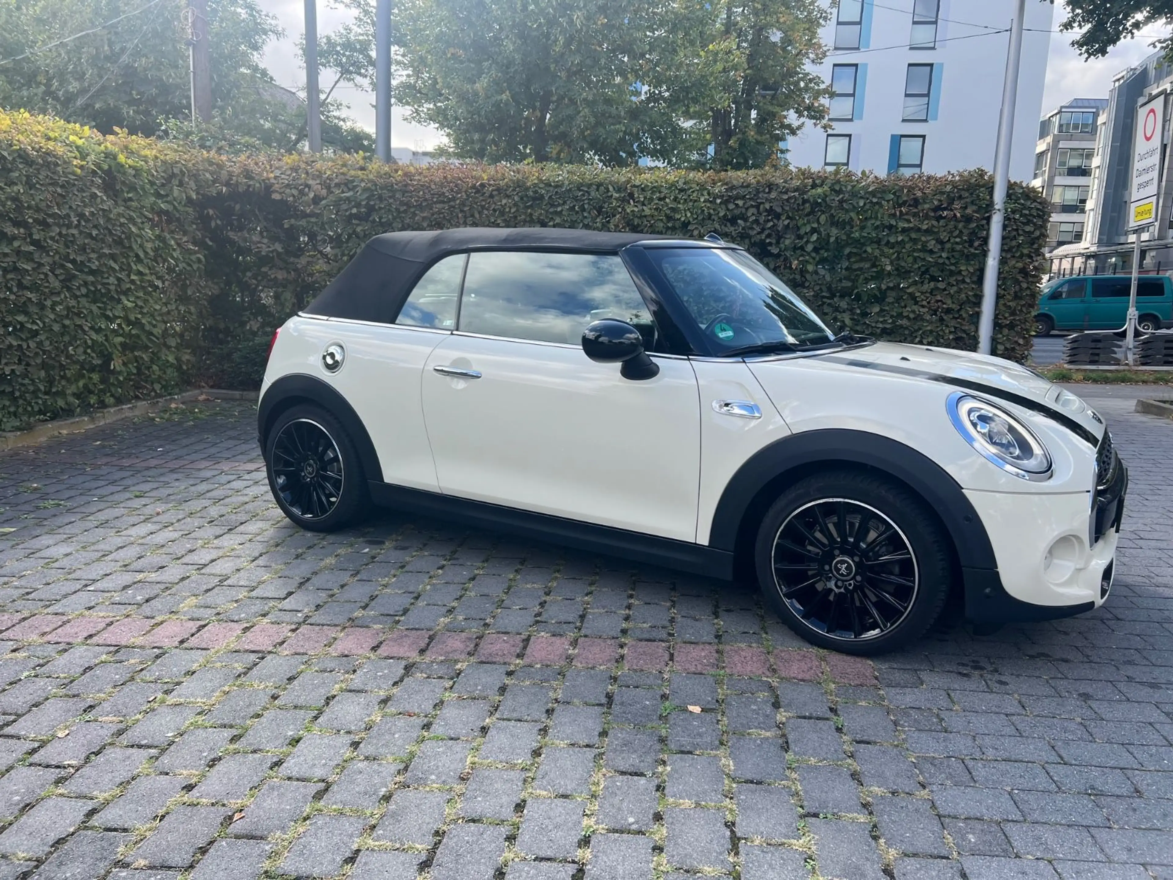 MINI Cooper S Cabrio Cooper S~Harman-Kardon, — photo 5