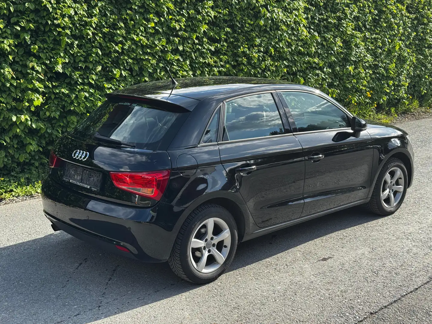 Audi A1 A1 SB 1,2 TFSI Intro Intro Schwarz - 2