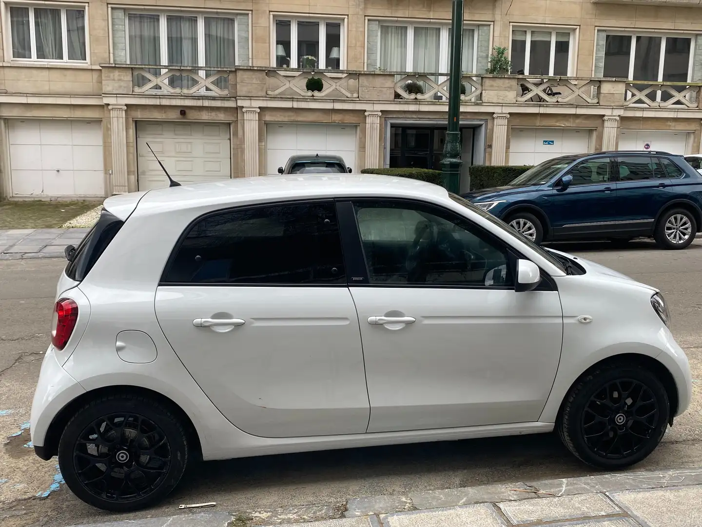 smart forFour 0.9 Turbo Passion DCT (EU6.2) Blanc - 1