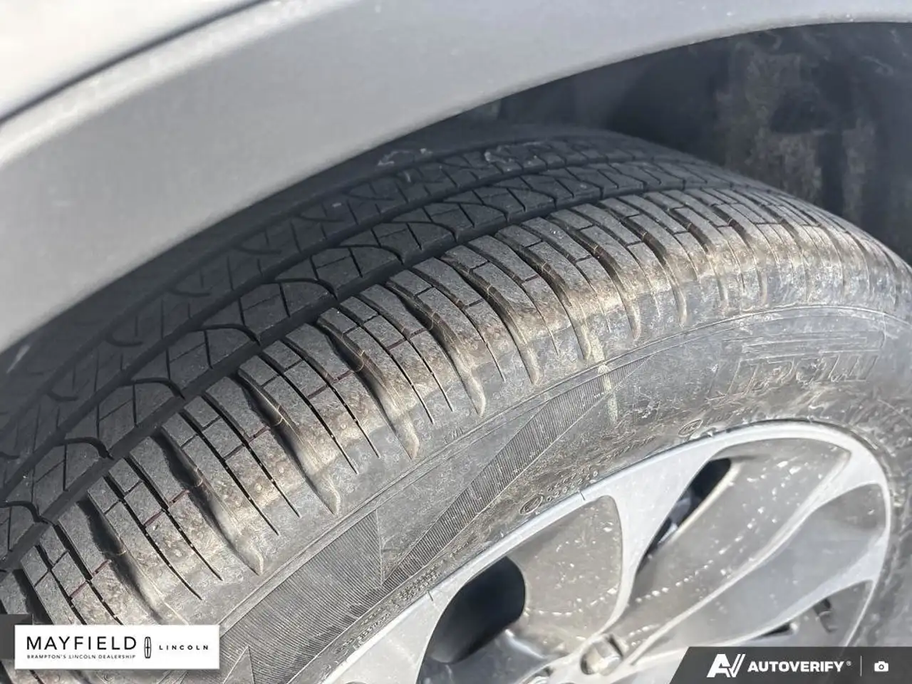Lincoln Aviator снимка Lincoln Aviator