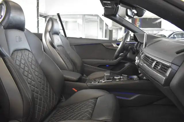 Audi S5 view 10