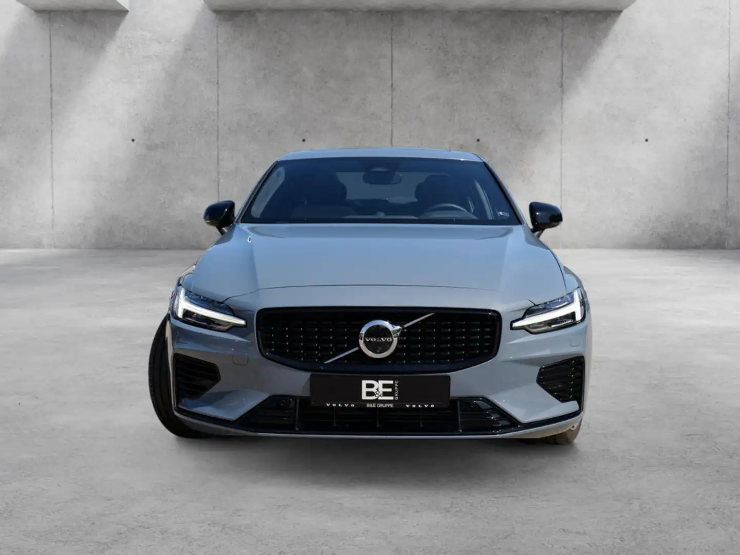 Volvo S60 Lim. T8 Ultimate Dark Recharge Plug-In Hybrid AWD Grau - 2