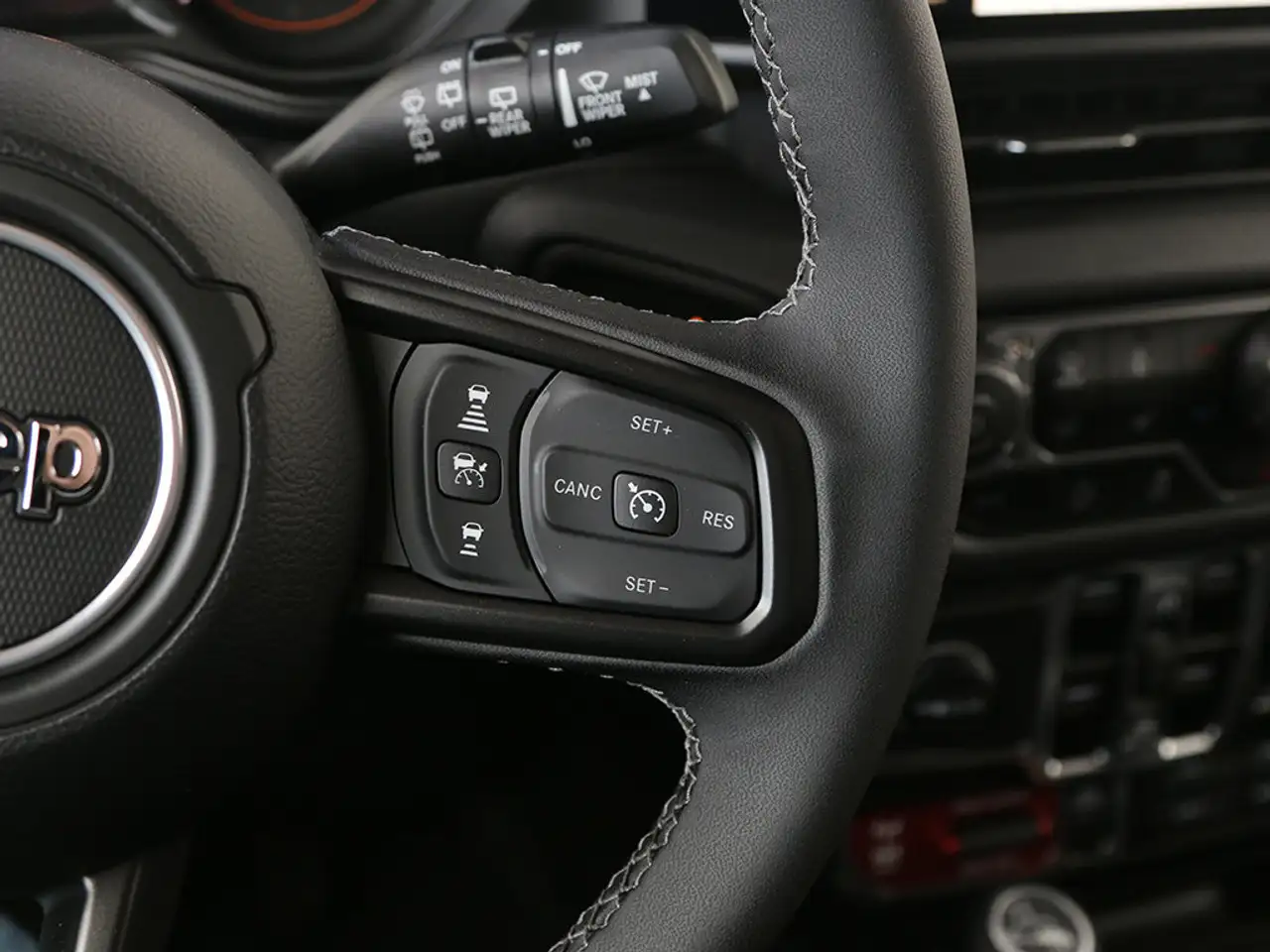 Jeep Wrangler photo Jeep Wrangler