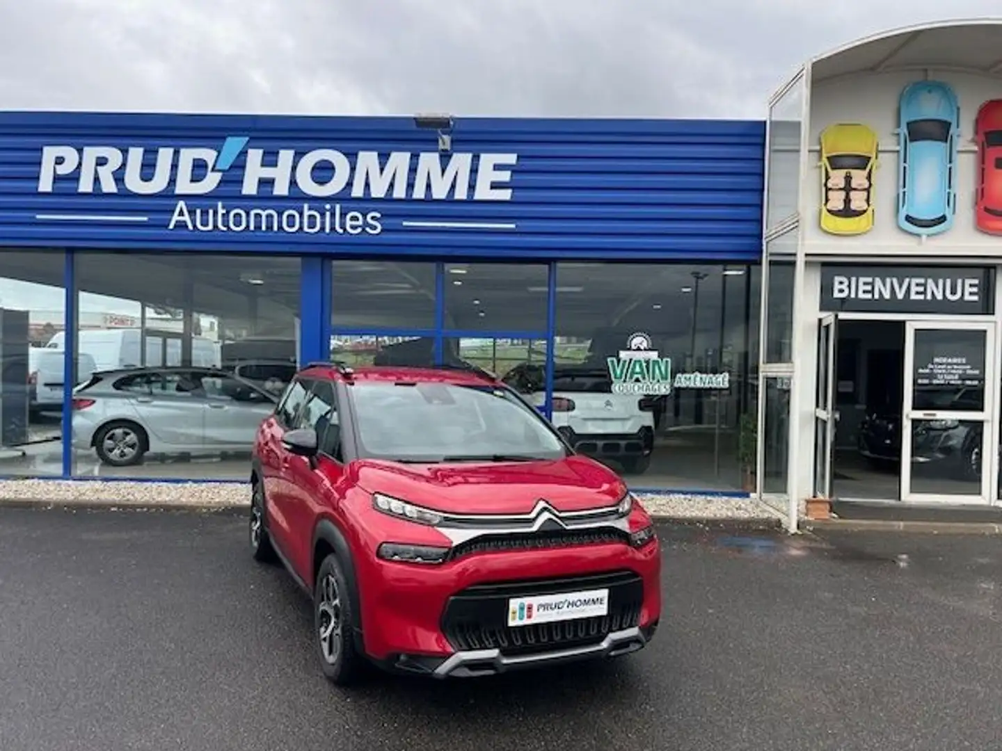 Citroen C3 Aircross BLUEHDI 110CH S\u0026S SHINE Rouge - 1