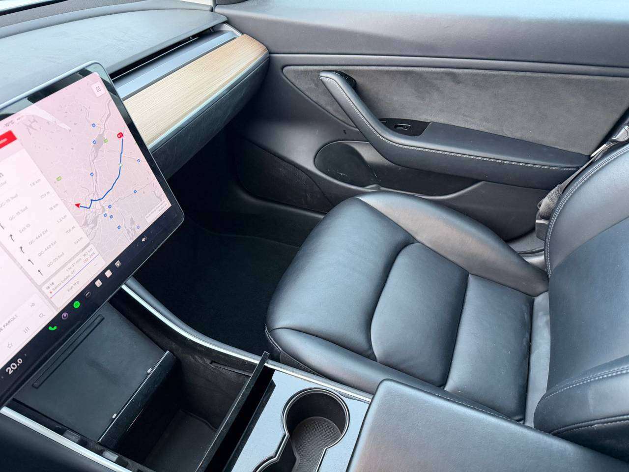 2018 Tesla Model 3 Long Range thumb 13