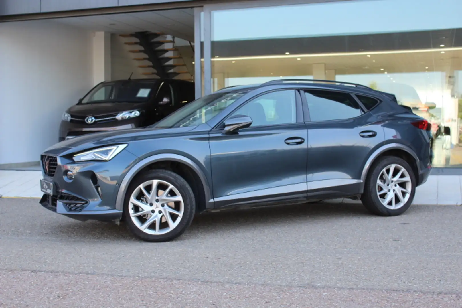 CUPRA Formentor 1.5 TSI Tech Edition 150 DSG Gris - 2