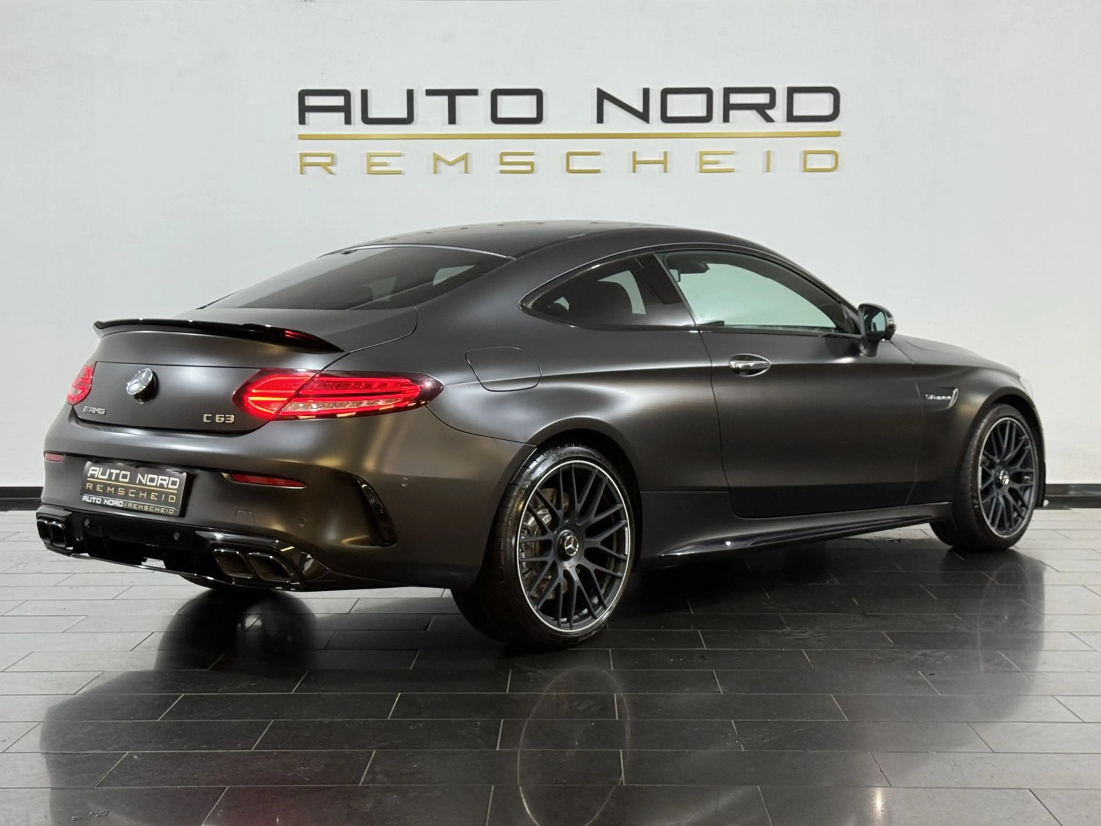 Mercedes-Benz C 63 AMG Coupé*AERO*MATT*Sport.AGA*HeadUP*Carbon — photo 7