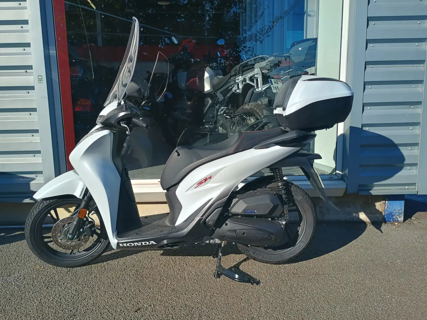 Honda SH 125i Blanc - 2