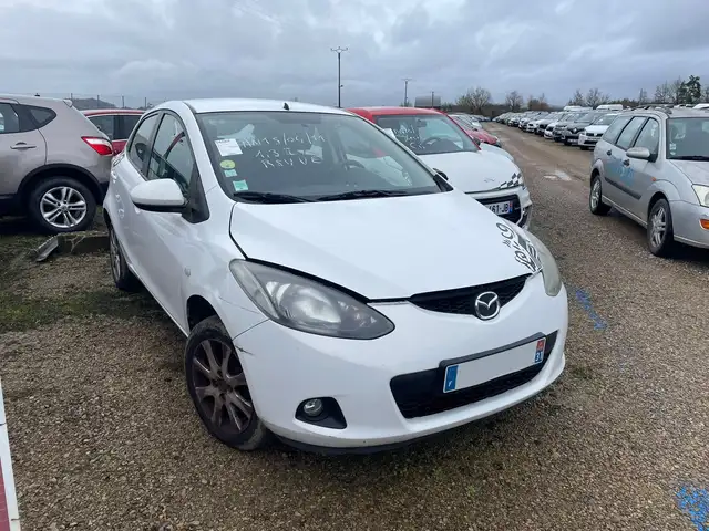 Mazda 2 1.3 MZR 75 Elegance / BM832