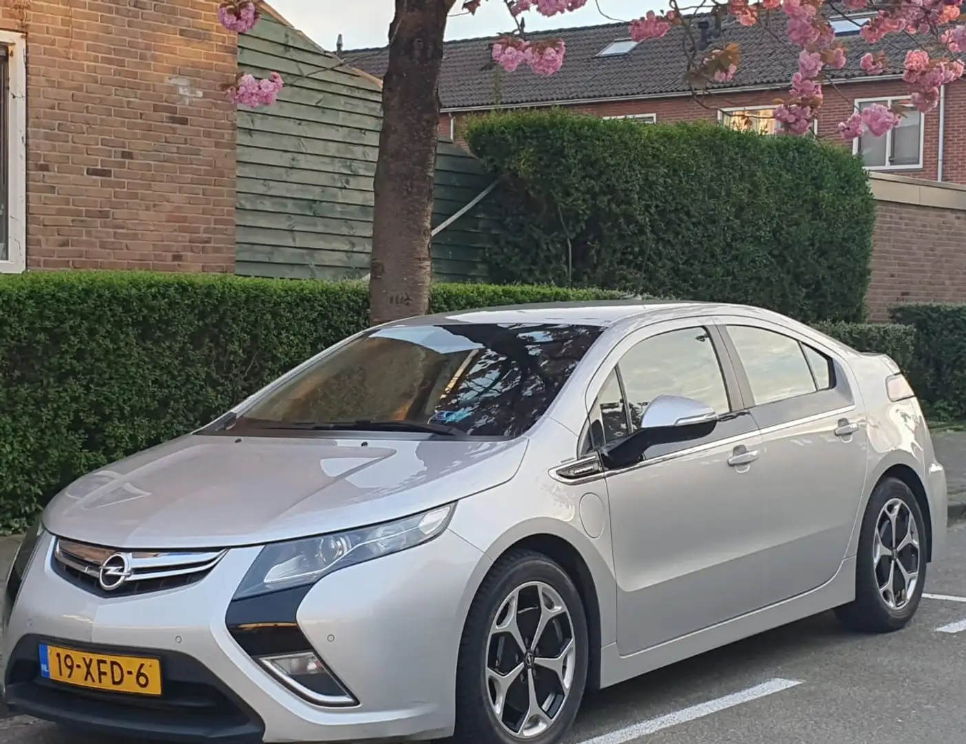 Opel Ampera 1.4 Argintiu - 1