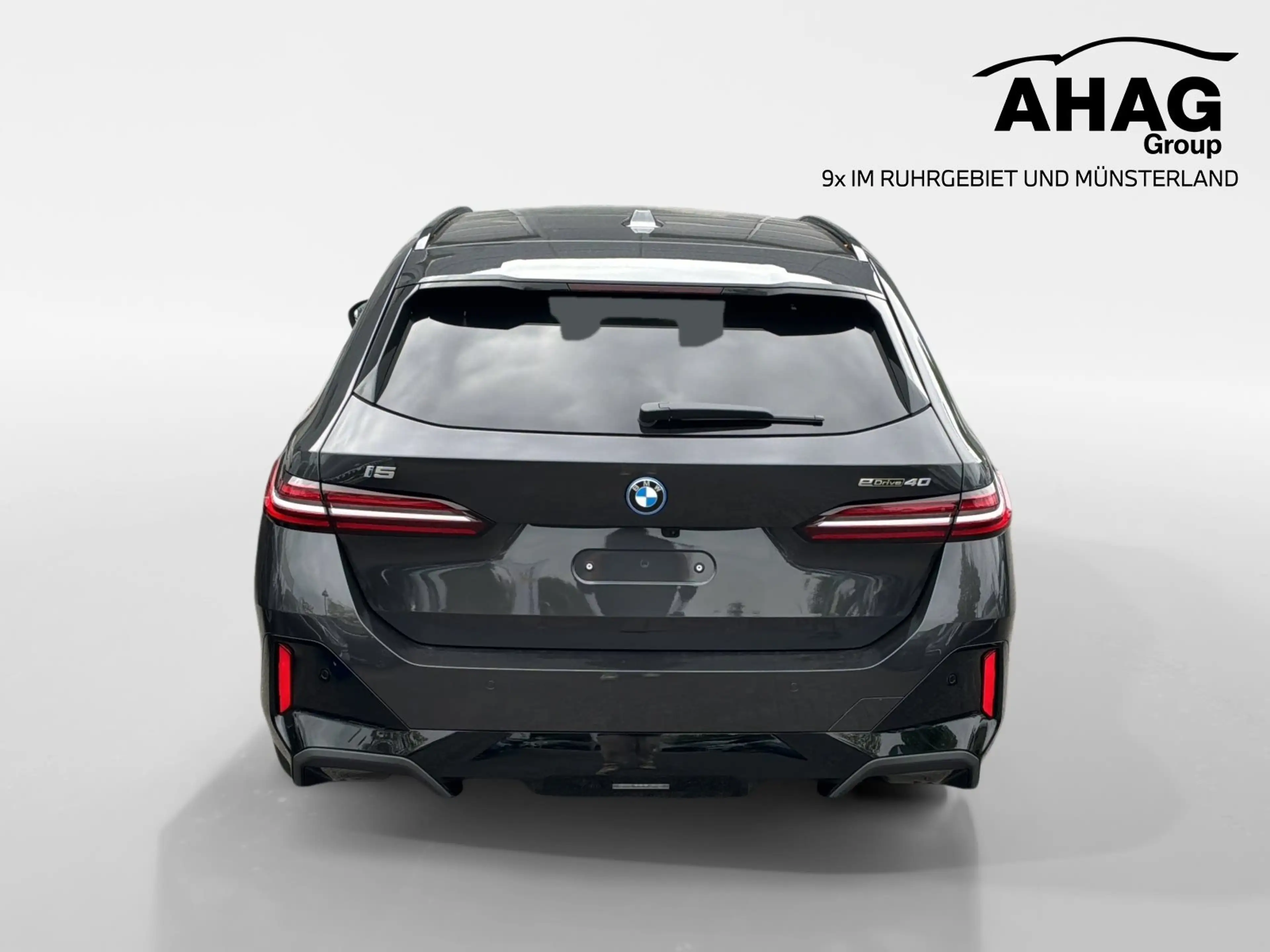 BMW i5 eDrive40 Touring — photo 5