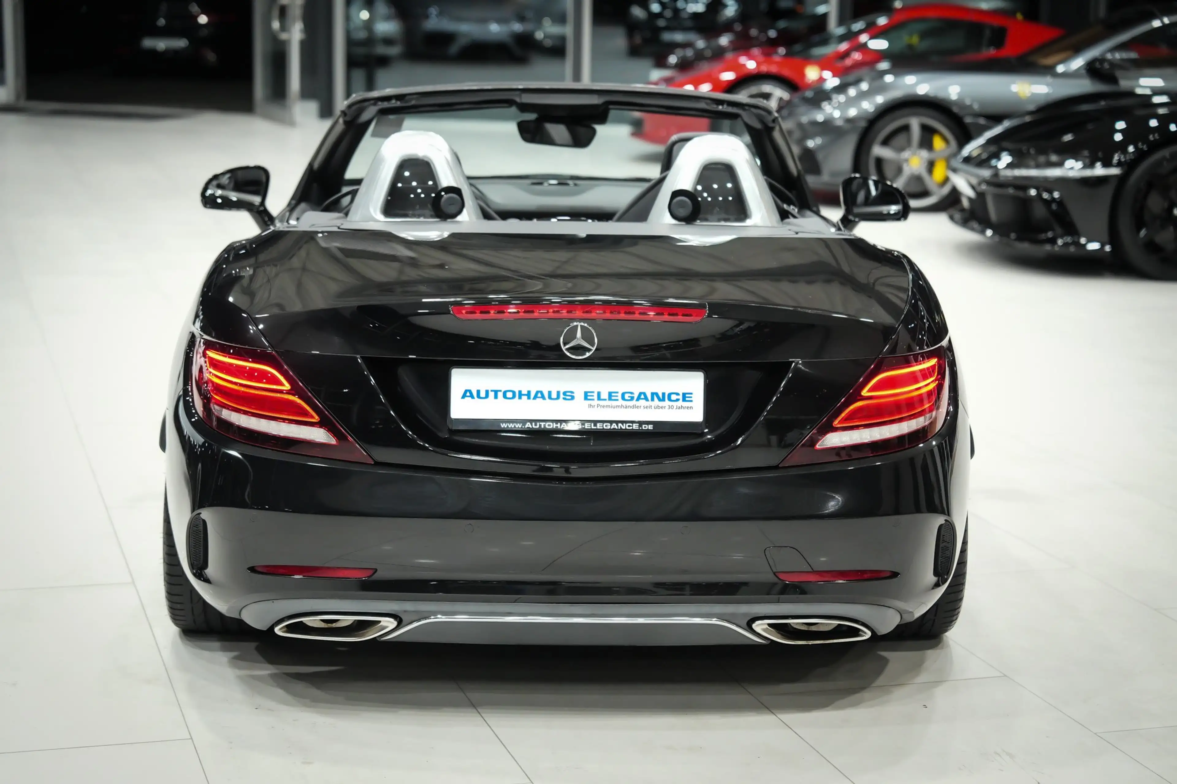 Mercedes-Benz SLC 300 *AMG-LINE*AUSPUFF.PERF*SPORTSITZE-VORNE* — photo 10