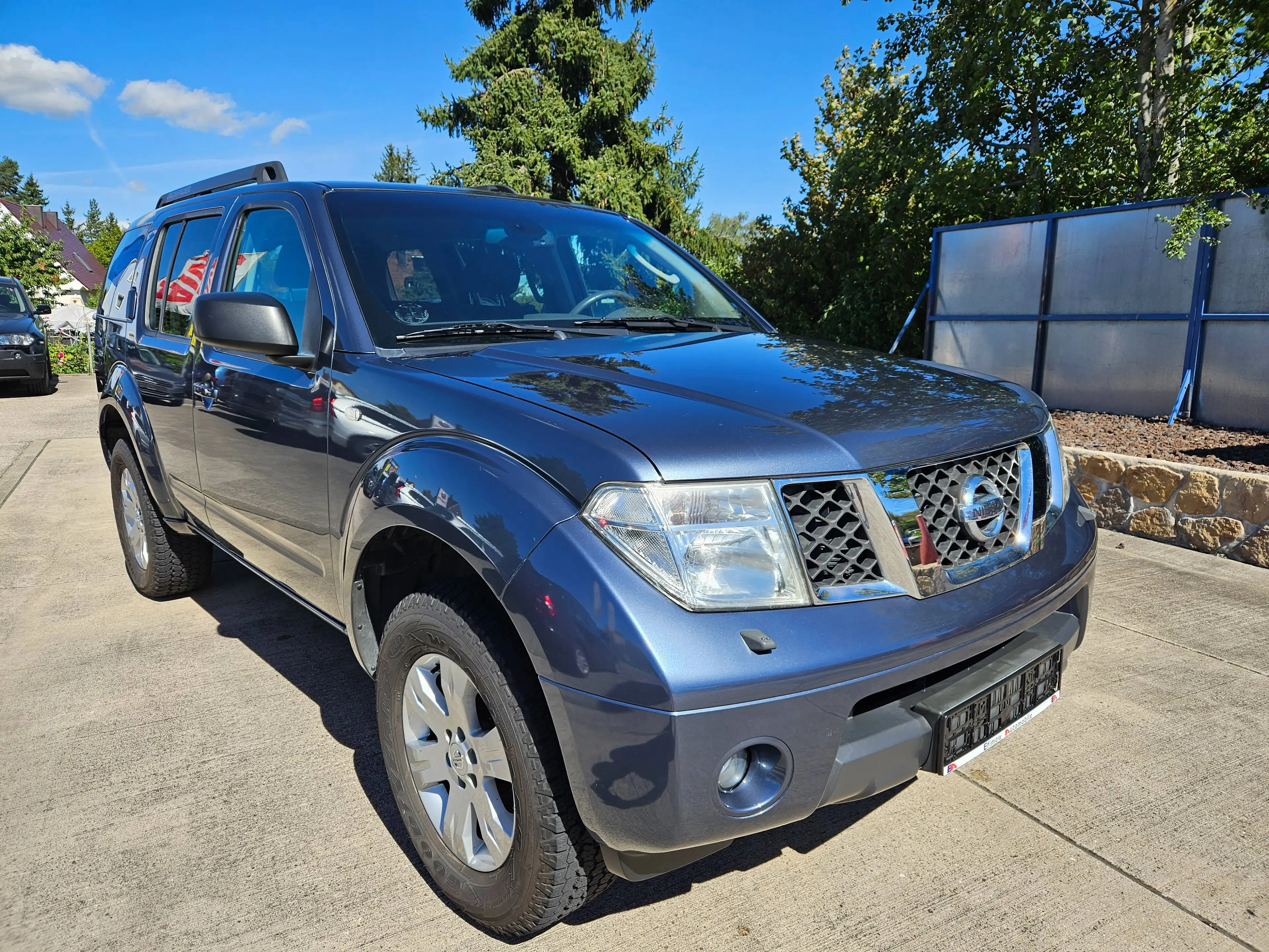 Nissan Pathfinder 2.5 dCi Elegance — photo 3