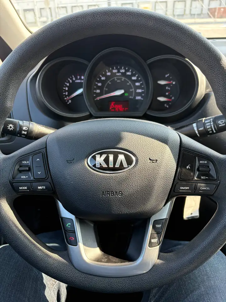 Kia Rio photo Kia Rio