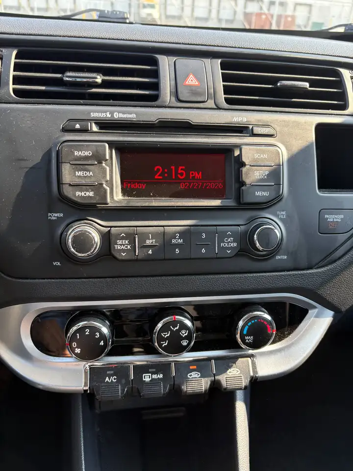 Kia Rio photo Kia Rio