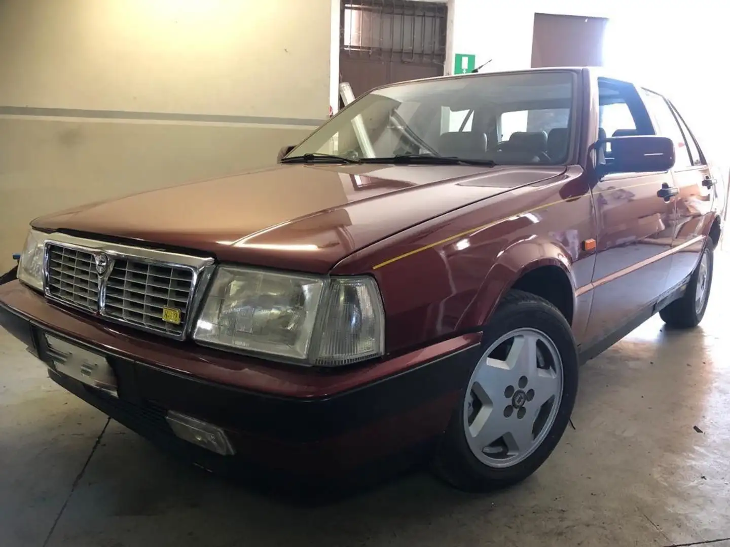 Lancia Thema 832 prima serie Czerwony - 2