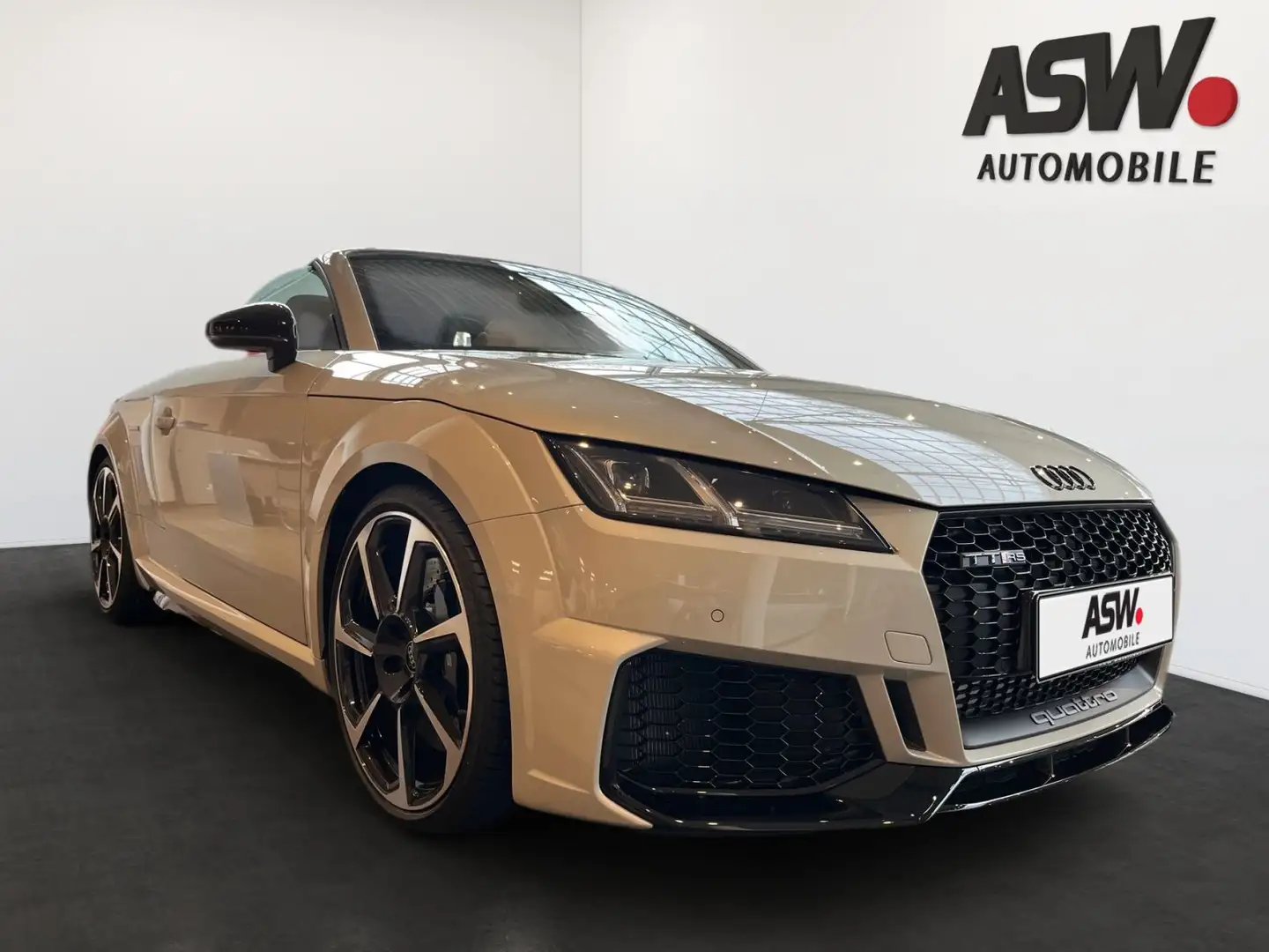 Audi TT RS 294(400) kW(PS) S tronic Beżowy - 2