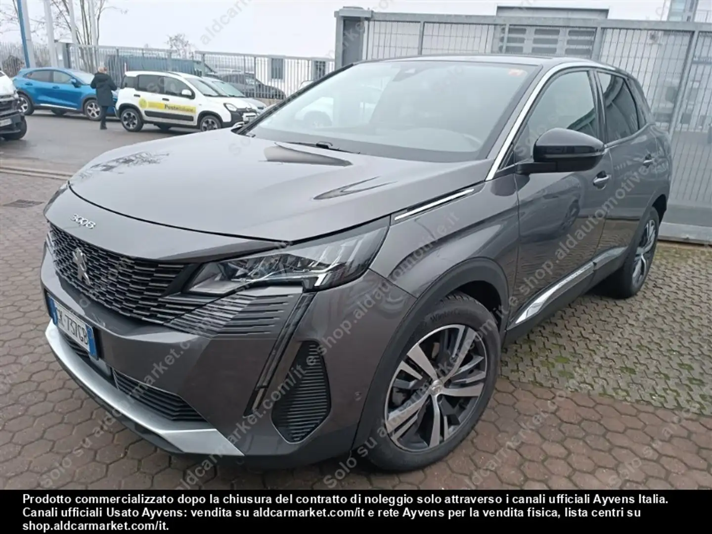 Peugeot 3008 1.5 BlueHDi Allure Pack Gris - 2