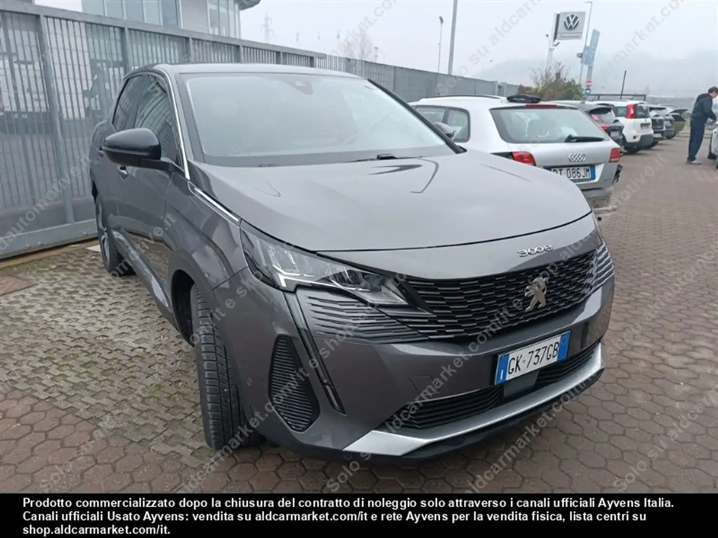 Peugeot 3008 1.5 BlueHDi Allure Pack Gris - 1