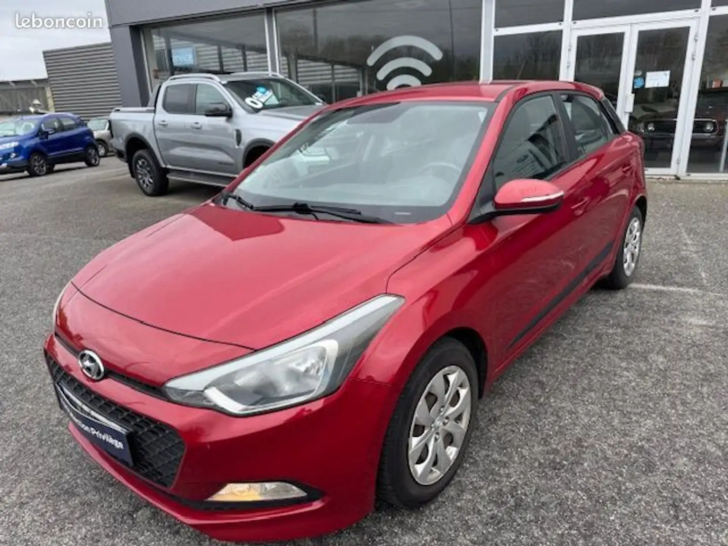 Hyundai i20 essence 84ch 5 portes Rouge - 1