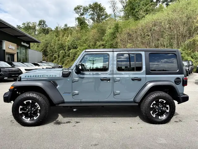 Jeep Wrangler view 5