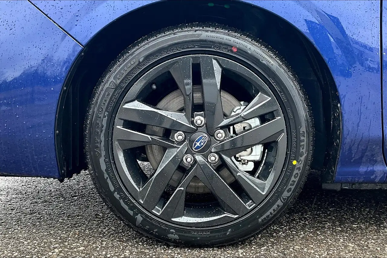 Subaru Impreza снимка Subaru Impreza