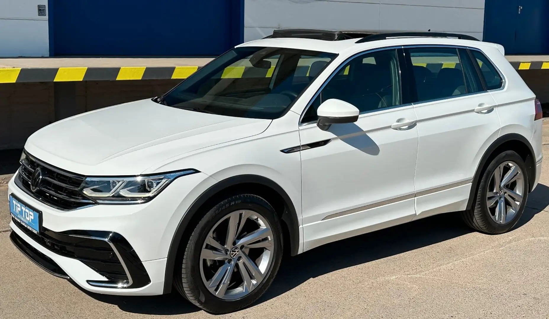 Volkswagen Tiguan R-Line*AHK*PANO*VIRTUAL*MATRIX-LED* Blanc - 1