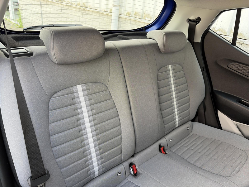 Hyundai i10 1.0 Premium | Fietsendrager haak | Achterbank in d — photo 14
