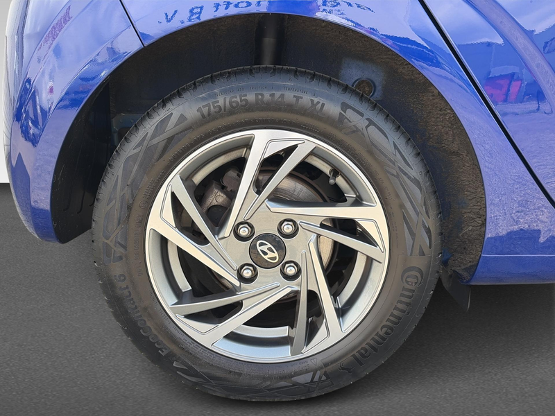 Hyundai i10 1.0 Premium | Fietsendrager haak | Achterbank in d — photo 11