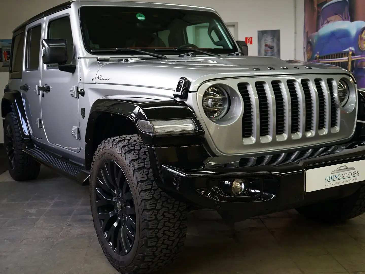 Jeep Wrangler Brute Grigio - 1