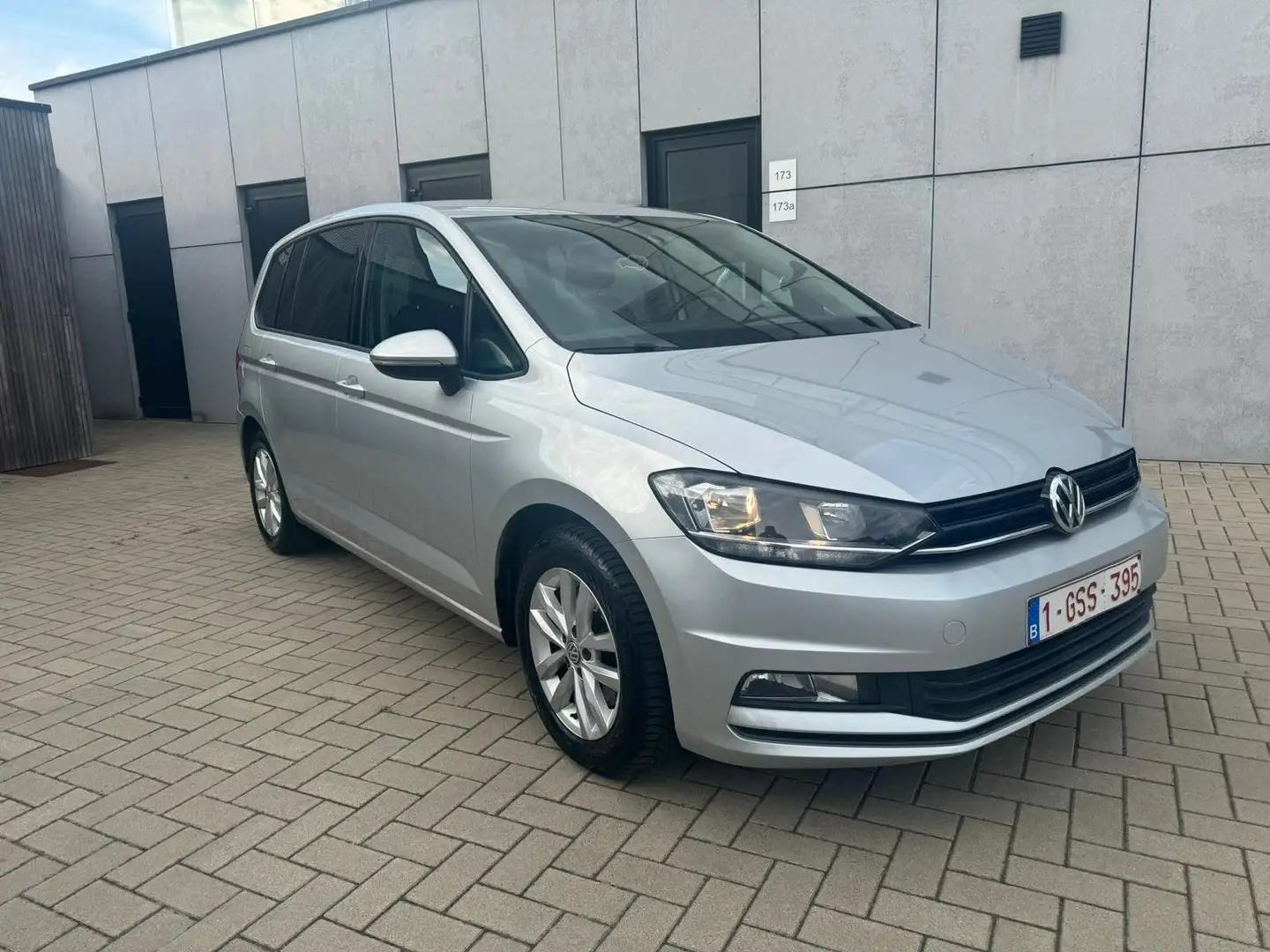 Volkswagen Touran Touran 1.2 TSI (BlueMotion Technology) Trendline Zilver - 1