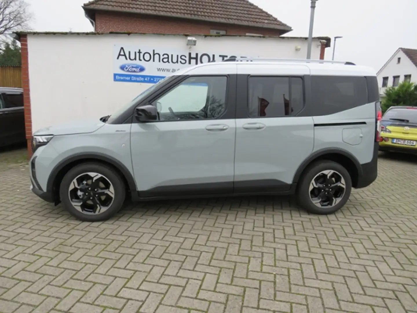 Ford Tourneo Courier Active KLIMA NAVI ALU Grau - 2