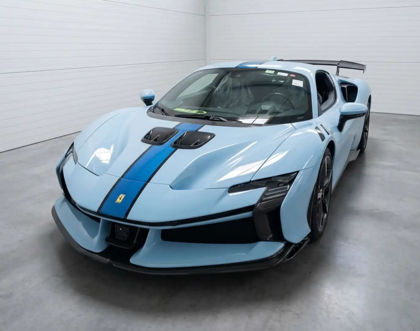 Ferrari SF90 Stradale - 1