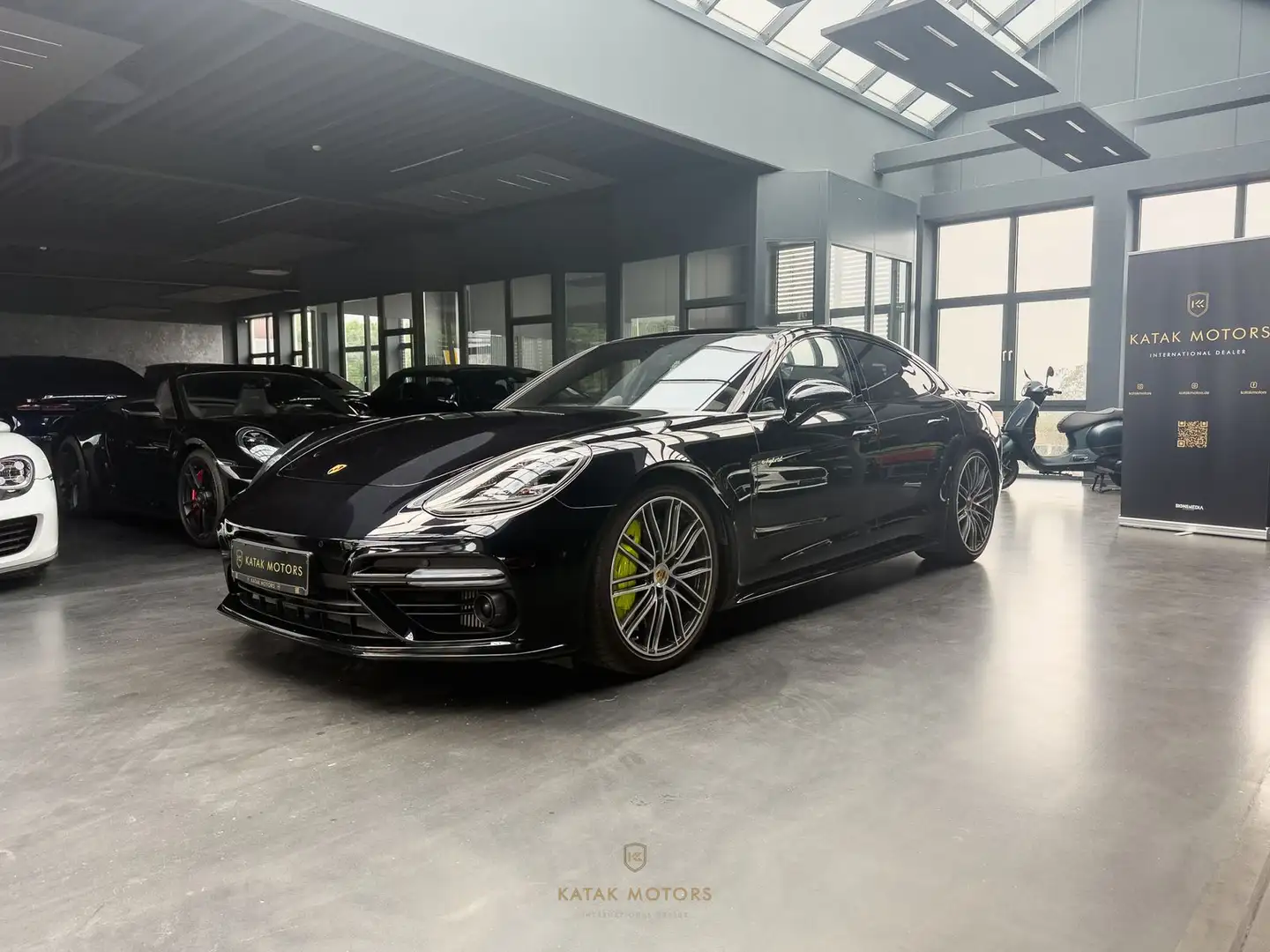 Porsche Panamera TURBO S E-HYBRID/INSPEKTION NEU/ Schwarz - 2