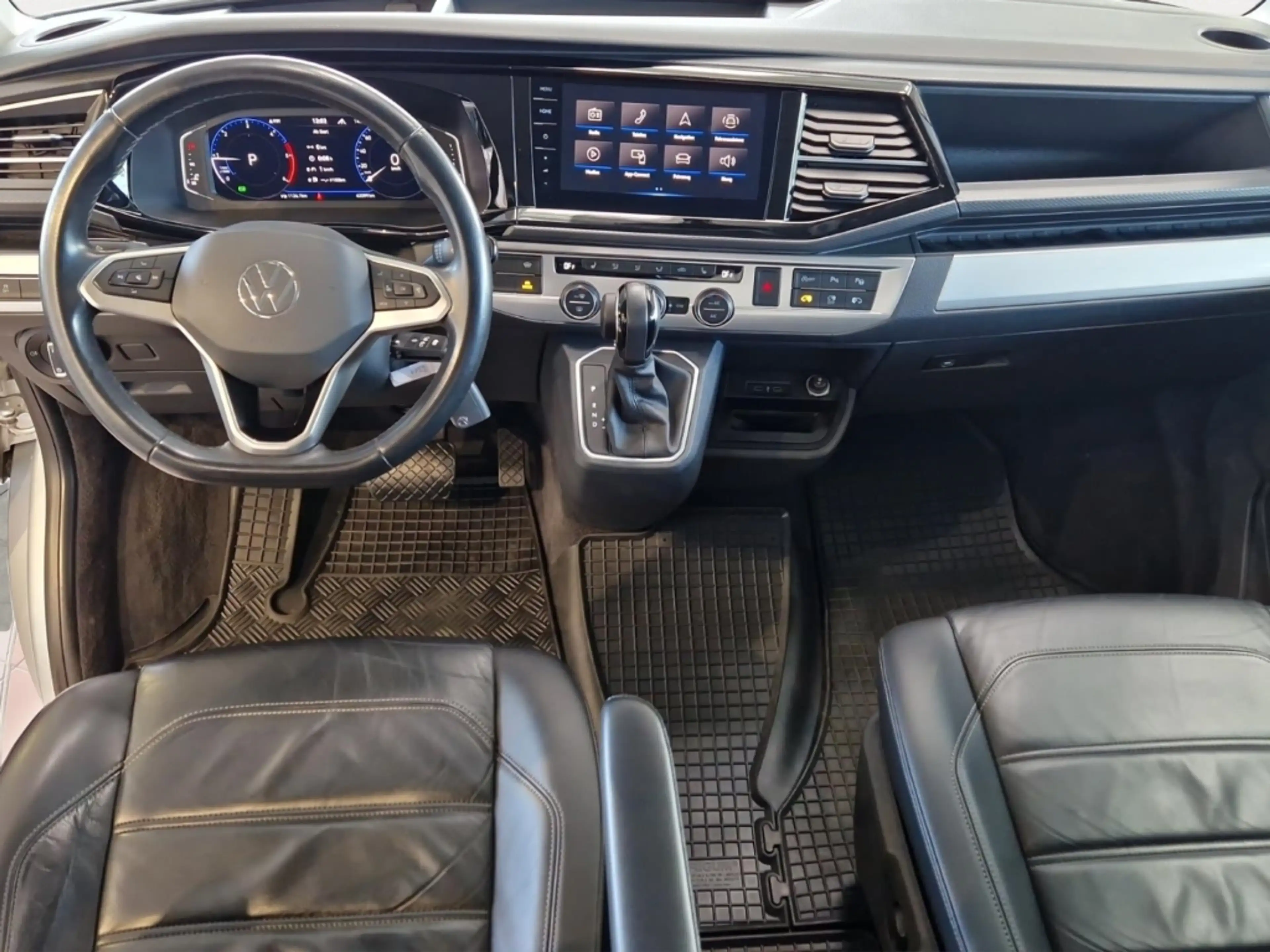 Volkswagen T6.1 Multivan 2.0 TDI 4Motion DSG Alu Klima Navi AHK LED Standhz — photo 14