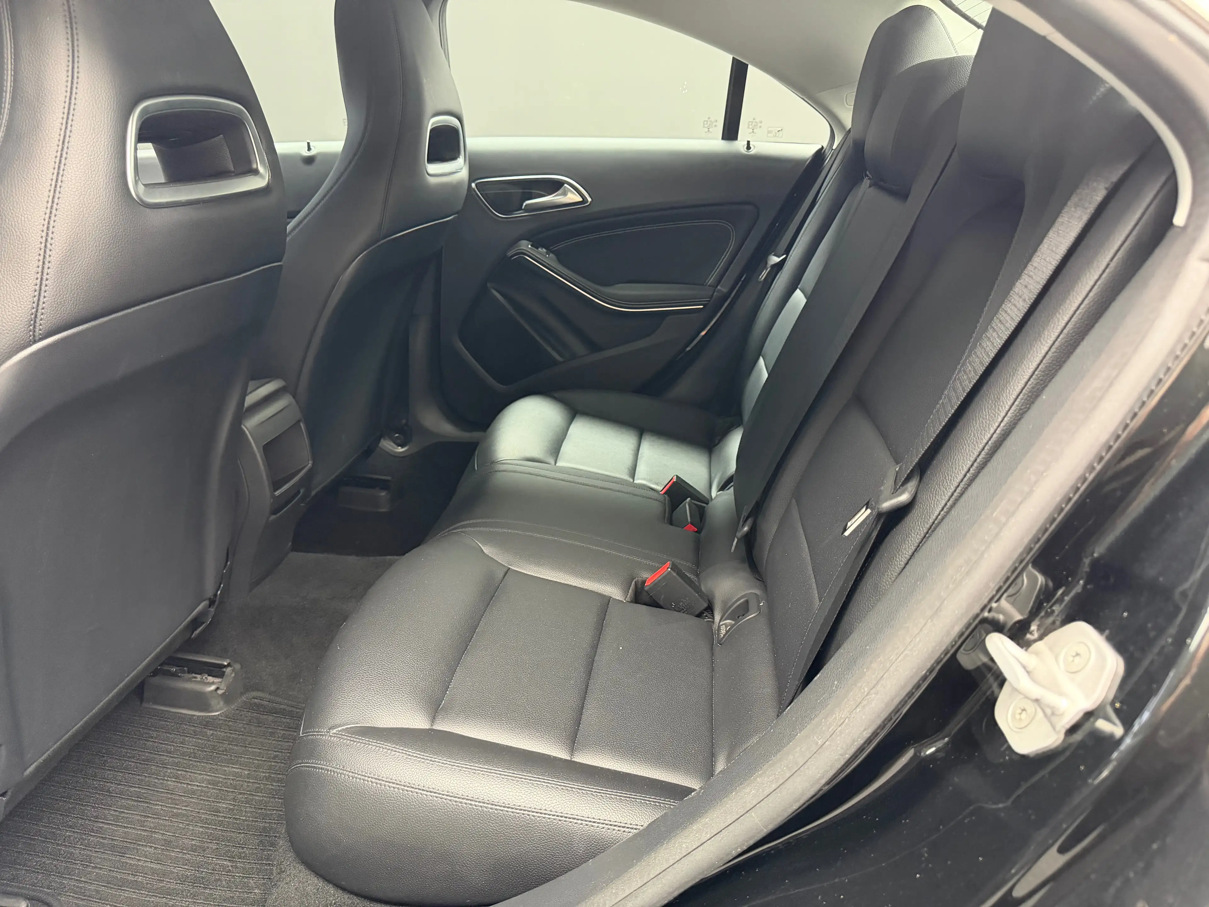 Mercedes-Benz CLA 200 200 CDI * BOITE AUTO + GPS + GARANTIE * — photo 10