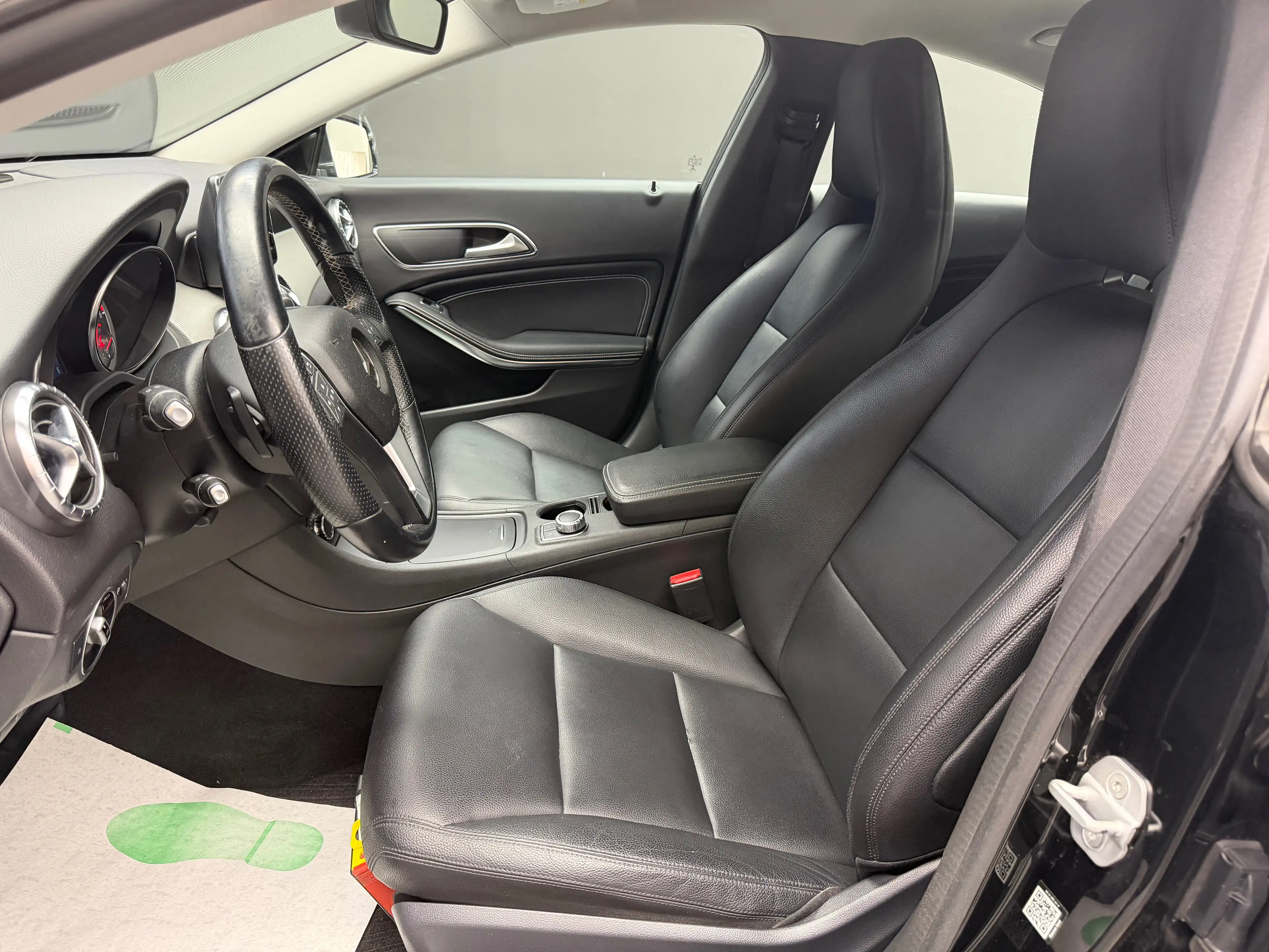 Mercedes-Benz CLA 200 200 CDI * BOITE AUTO + GPS + GARANTIE * — photo 8