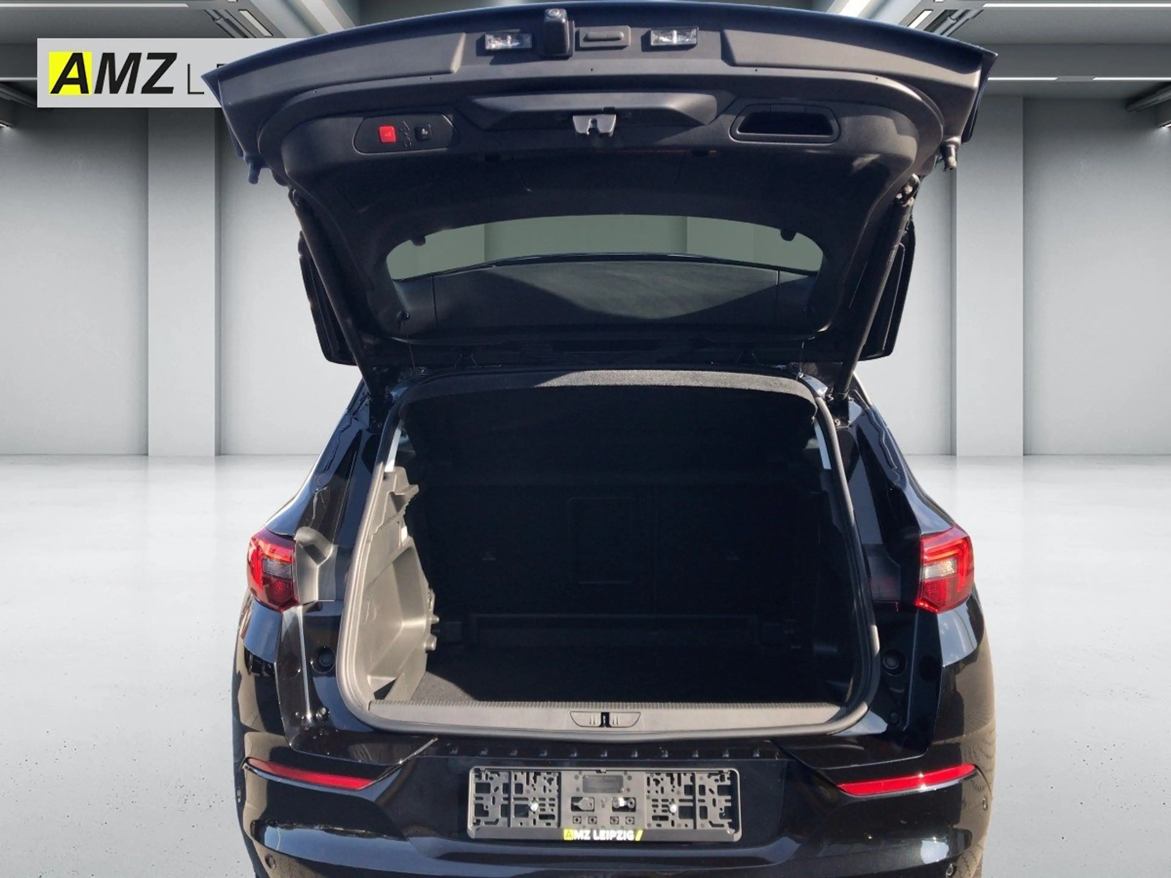Opel Grandland 1.2 GS Line *Alcantara* — photo 9