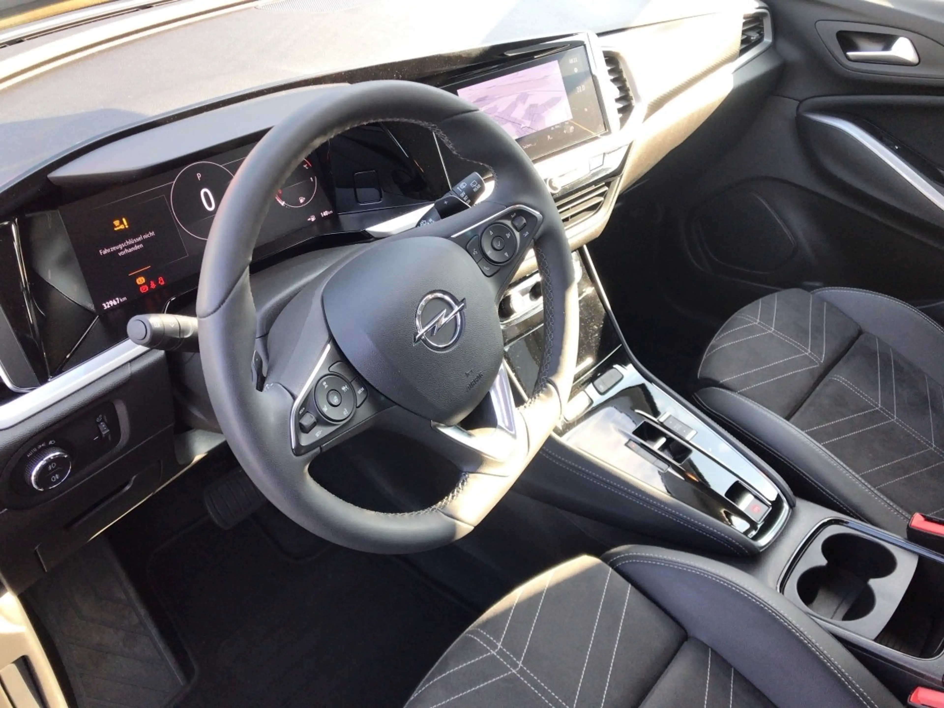 Opel Grandland 1.2 GS Line *Alcantara* — photo 10