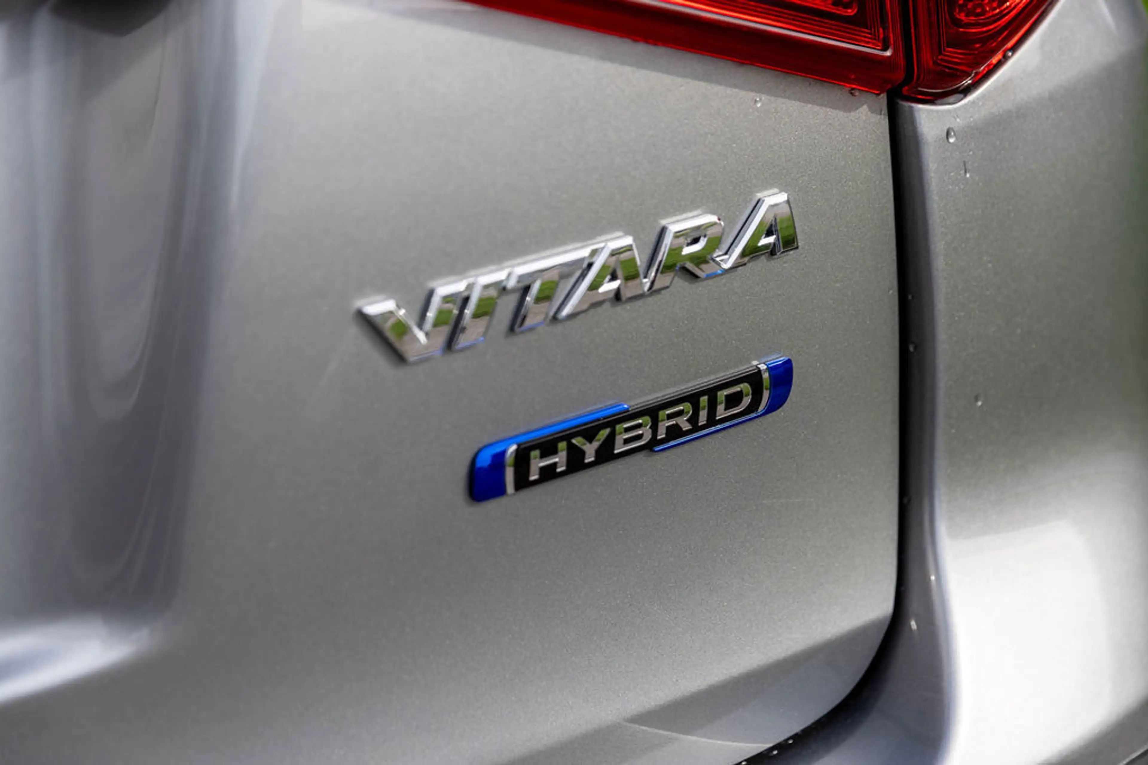 Suzuki Vitara 1.5 Hybrid Privilege Style — photo 35