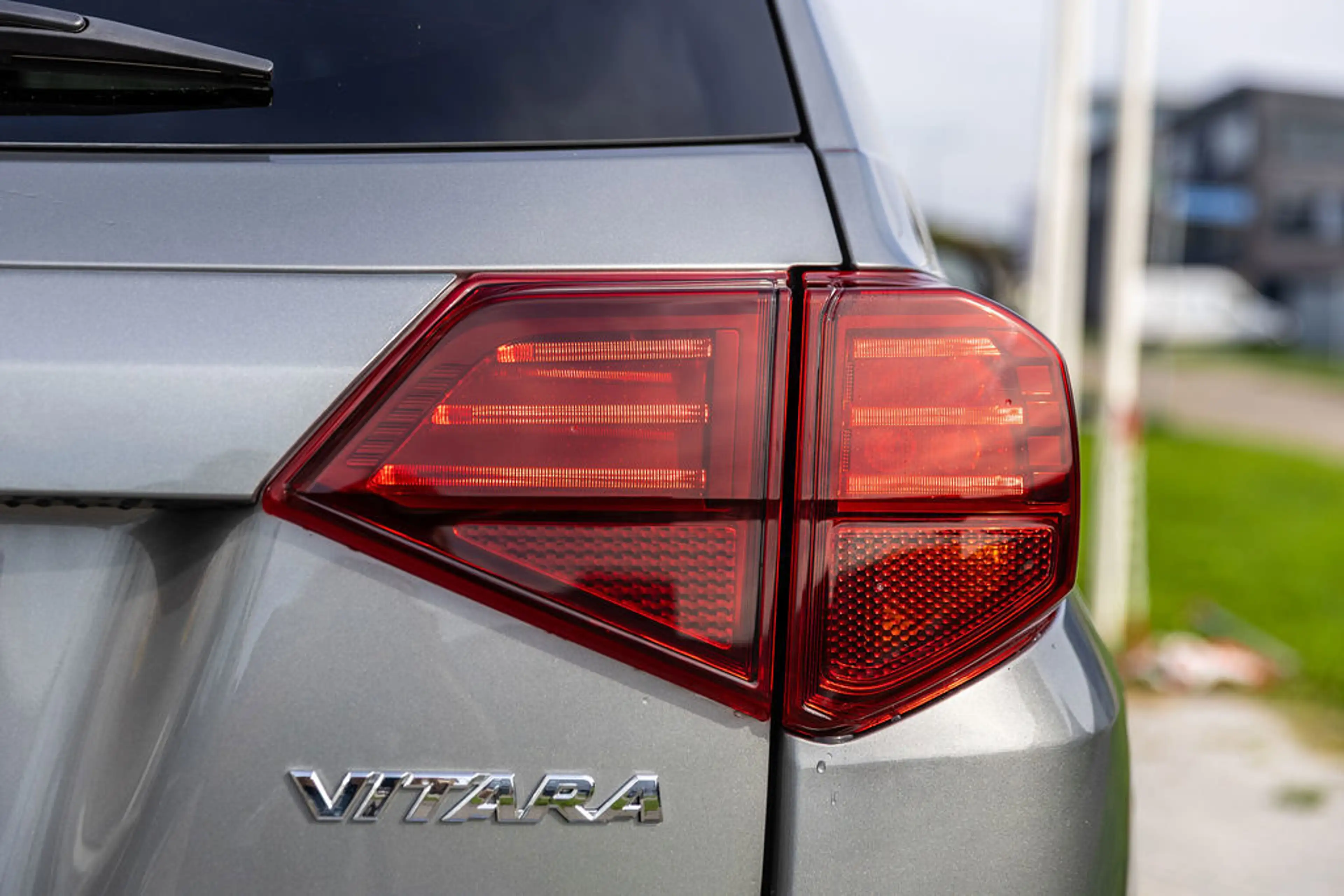 Suzuki Vitara 1.5 Hybrid Privilege Style — photo 34