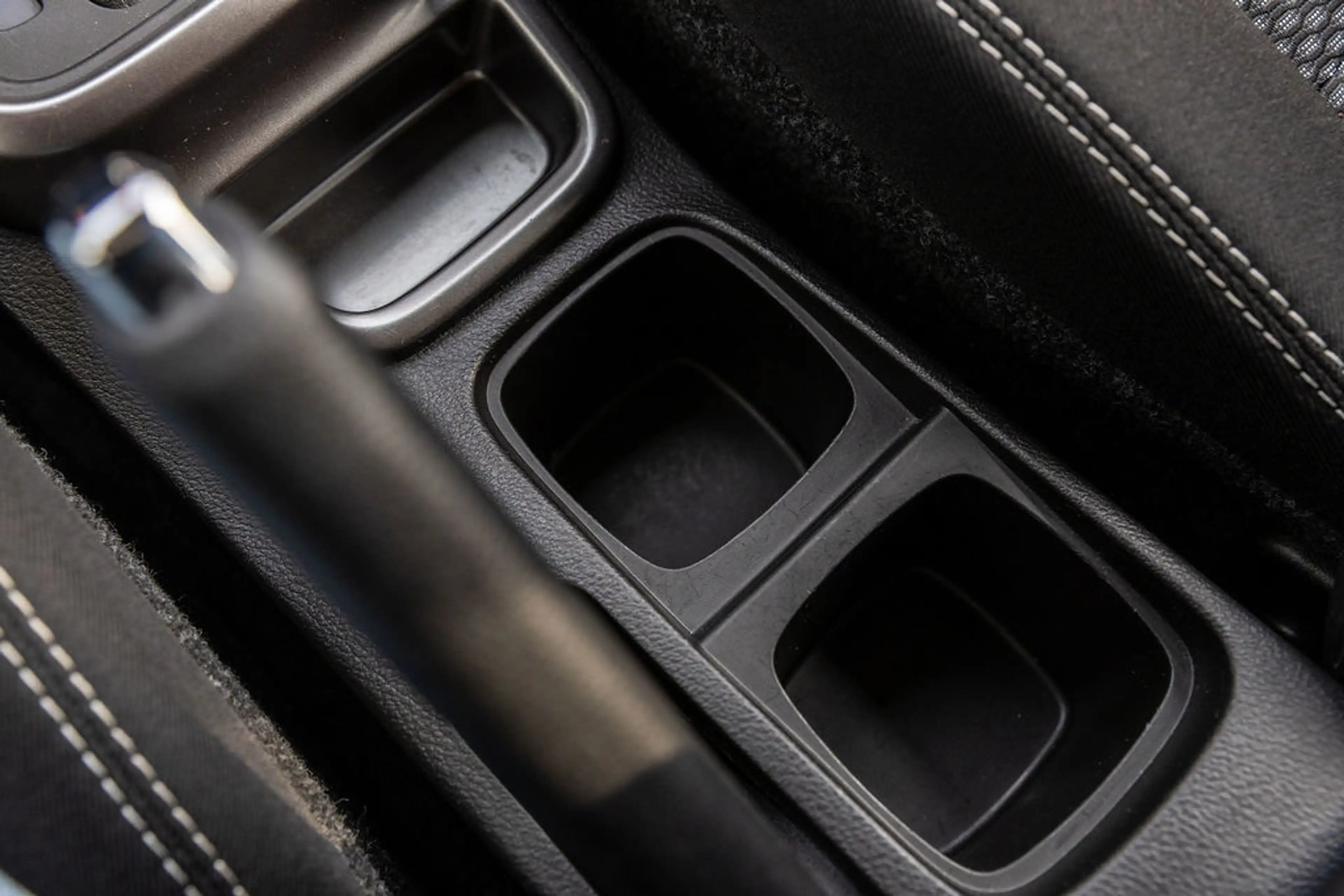 Suzuki Vitara 1.5 Hybrid Privilege Style — photo 25